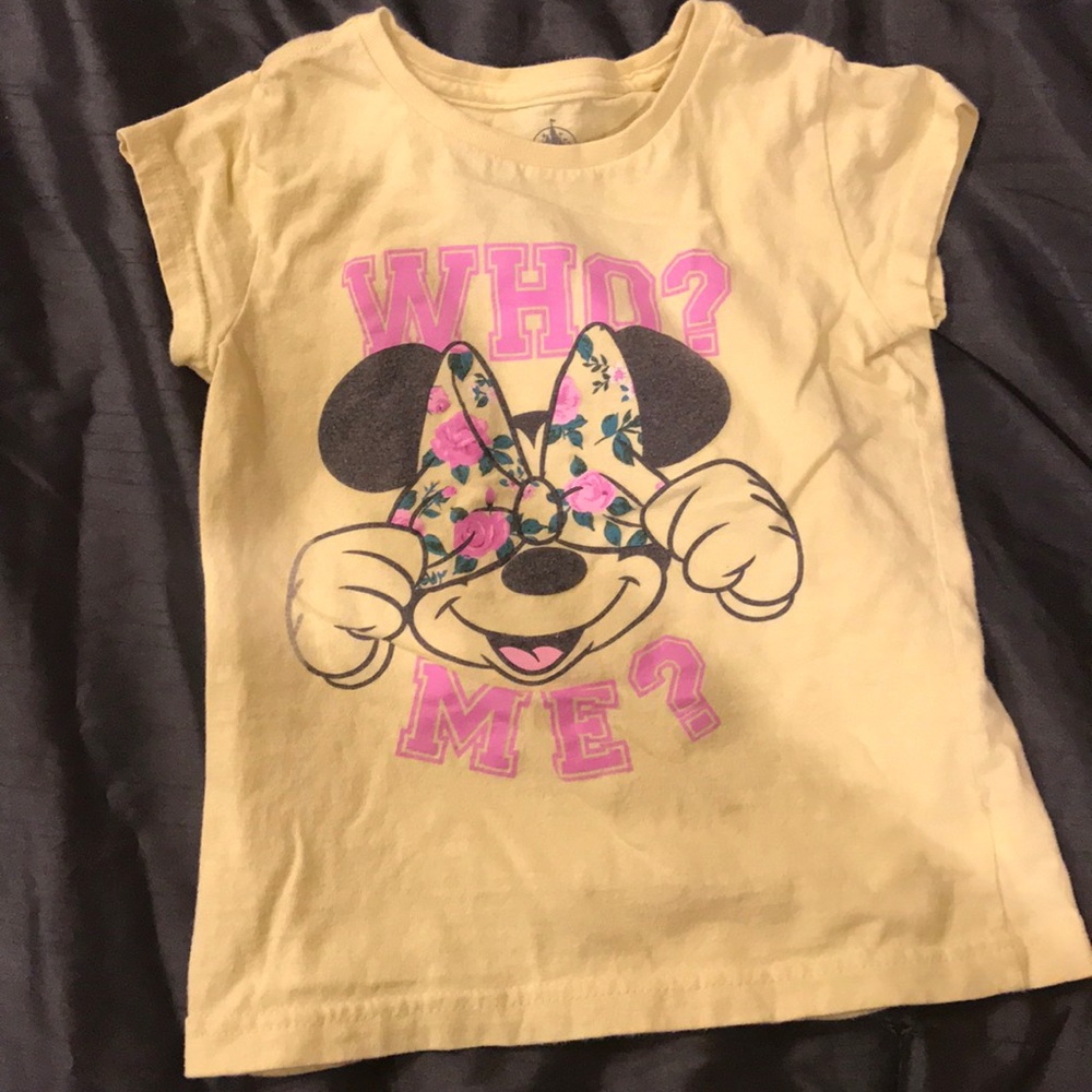Disney Store Authentic Size 5/6 Minnie shirt